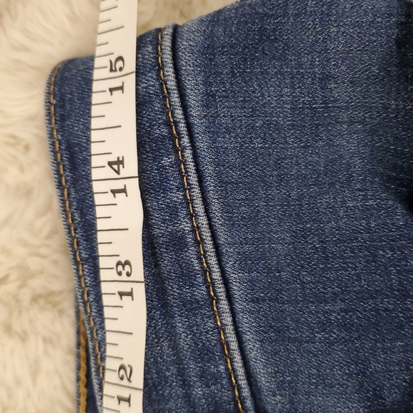 Levi's 311 Shaping Skinny Capri 29 - Picture 12 of 14